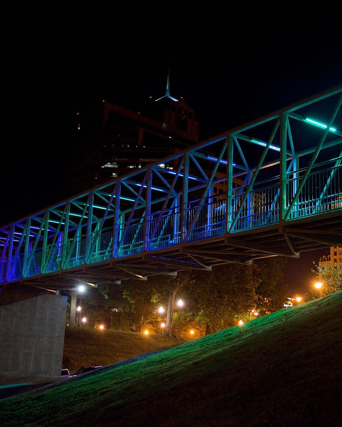 Perkins everitt urban art bridge 2