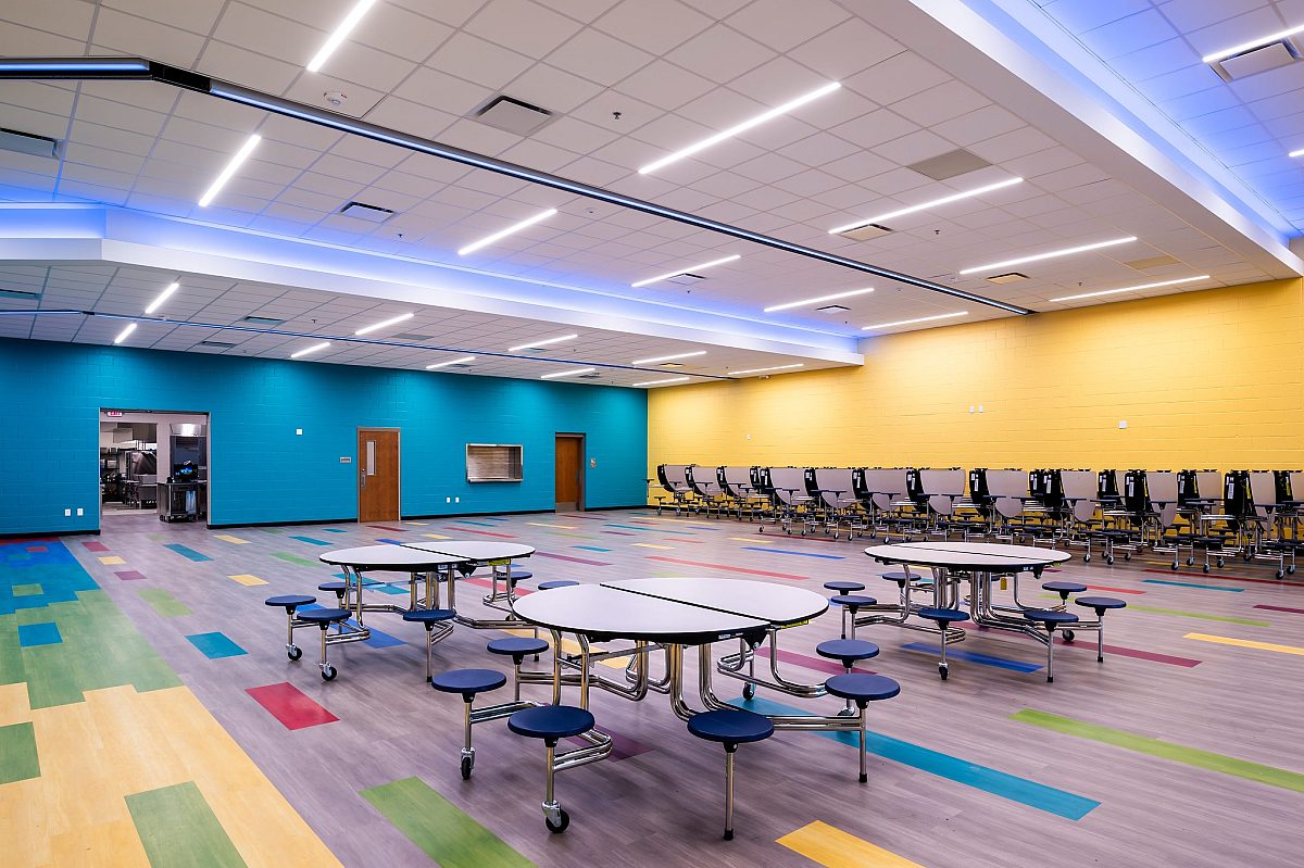 53077956510 a831724a16 k