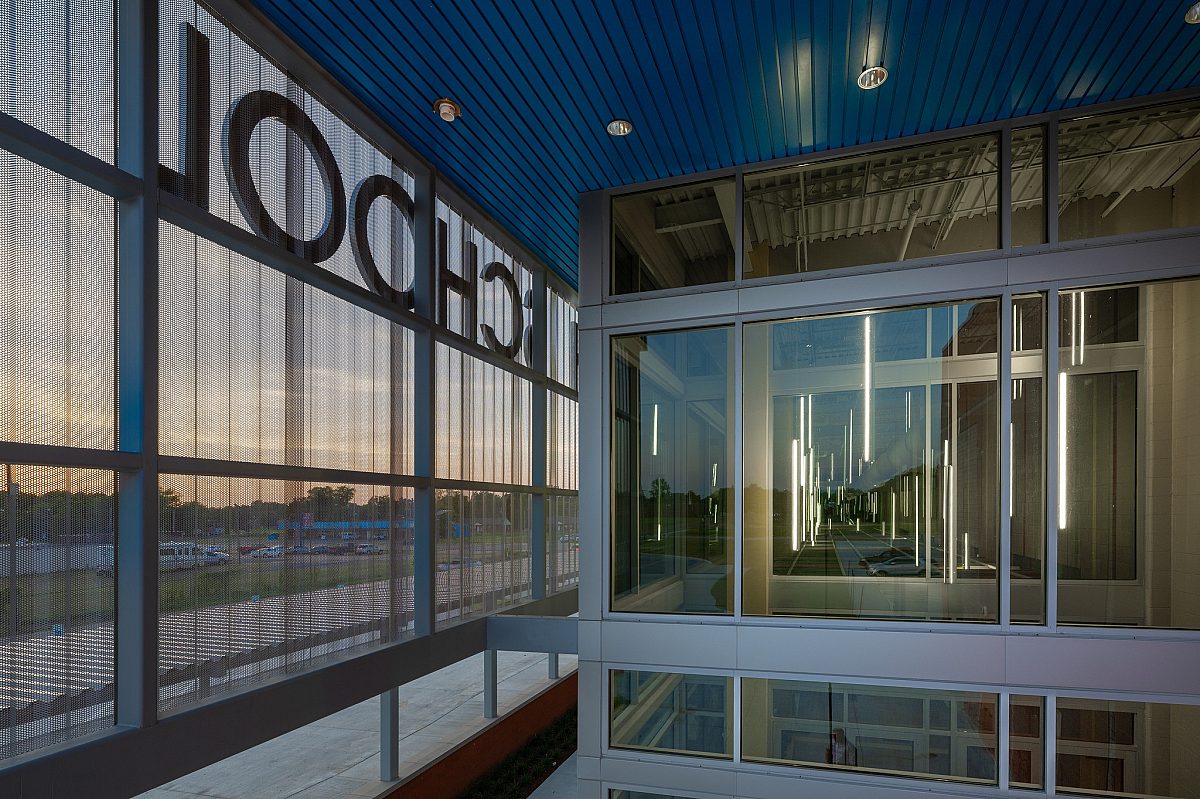 53094394718 bf1f374e24 k