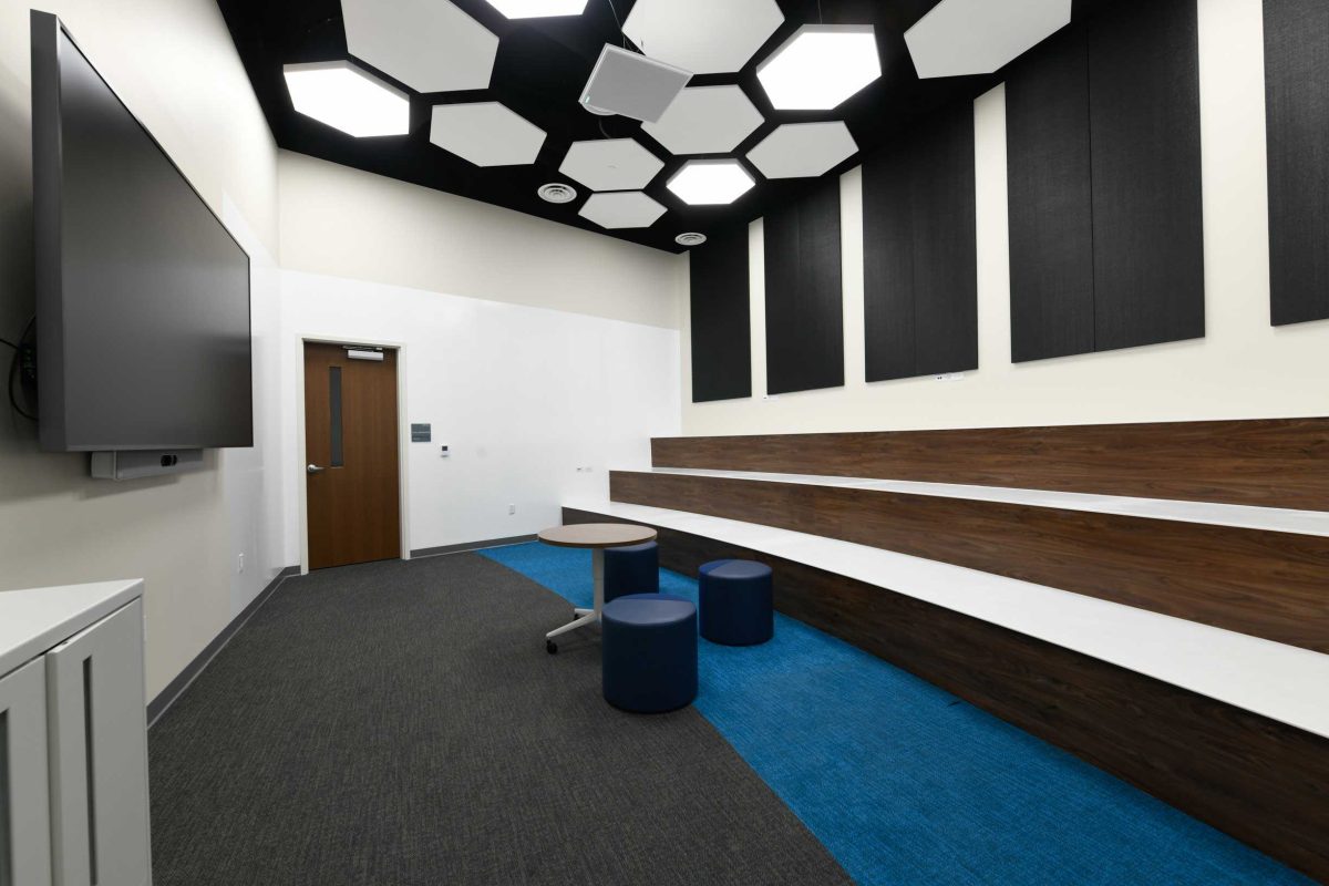 Perkins everitt healthcare lab 8